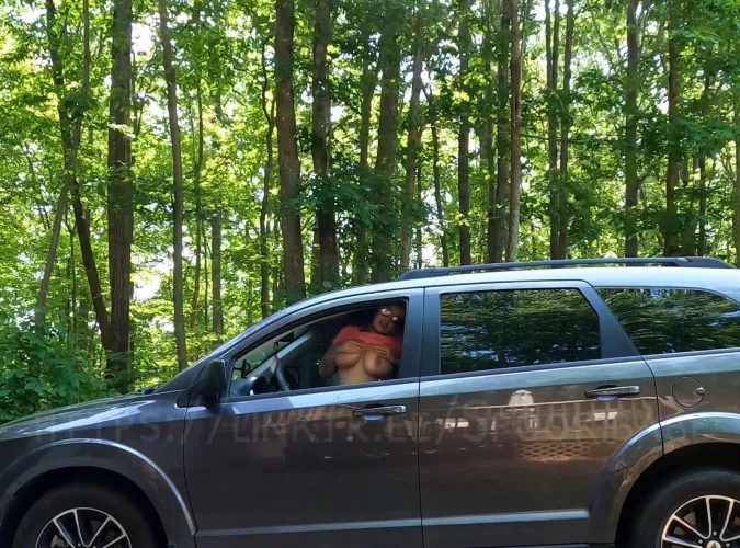 We pull up at a red light and I flash you 🫣 what now? 😉