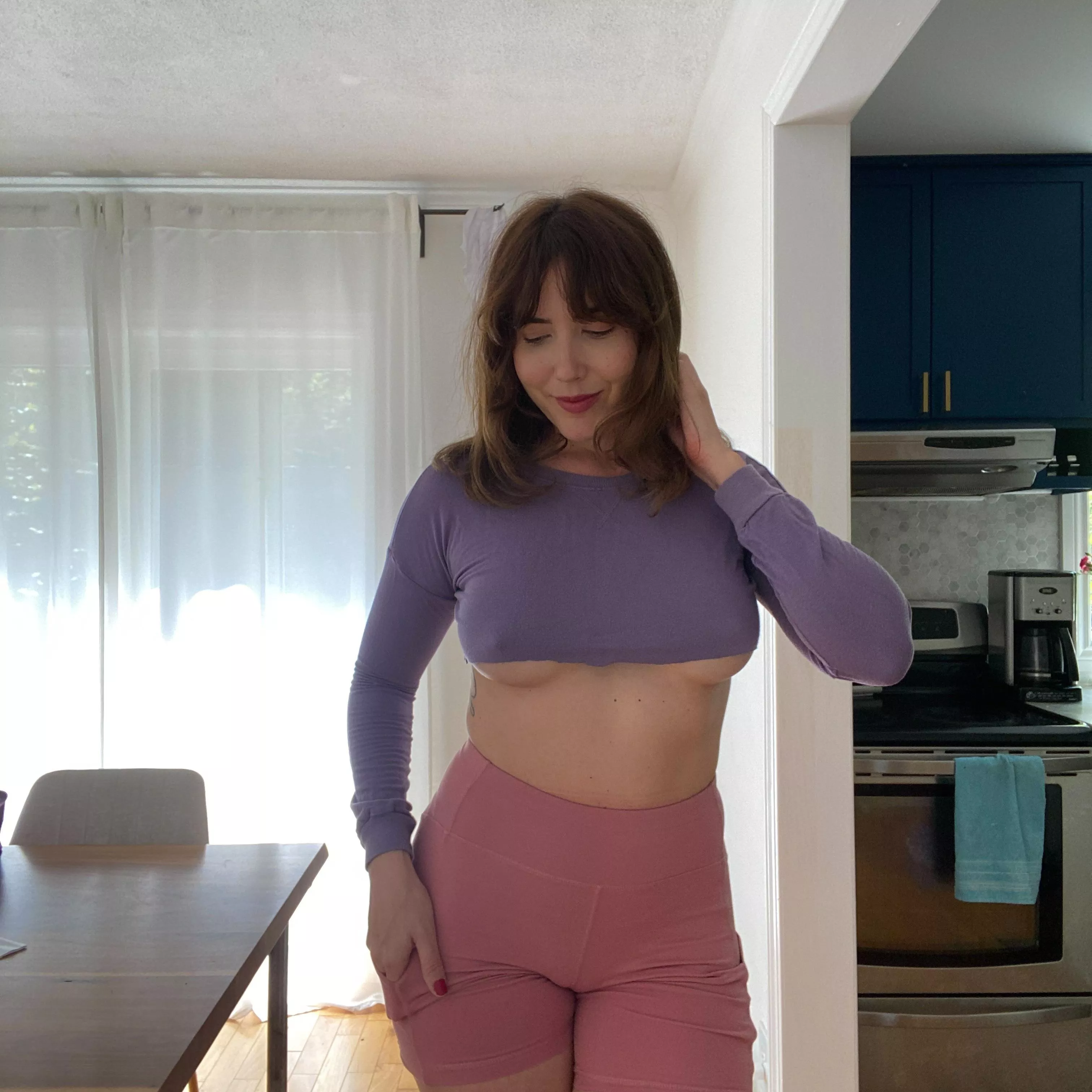 Wearing bright colours while working out is supposed to motivate you [f]