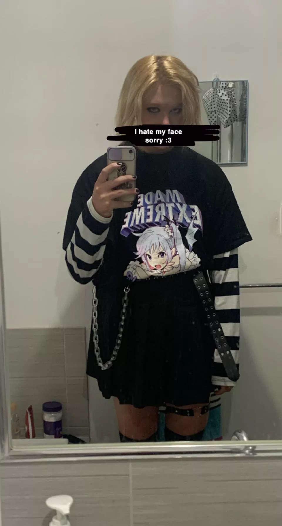 Week 2 of posting until I get a femboy bf/gf UwU - I need a hug :(