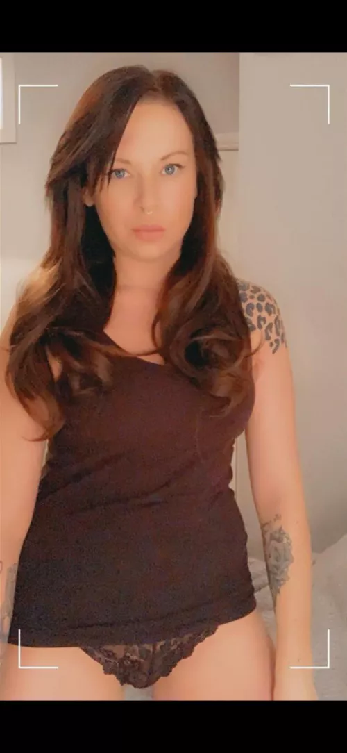 What can this emo girl do for you? 💙 FREE ACCOUNT 💙 link in comments