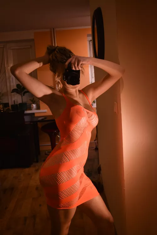 What do u think about my hot new dress babe
