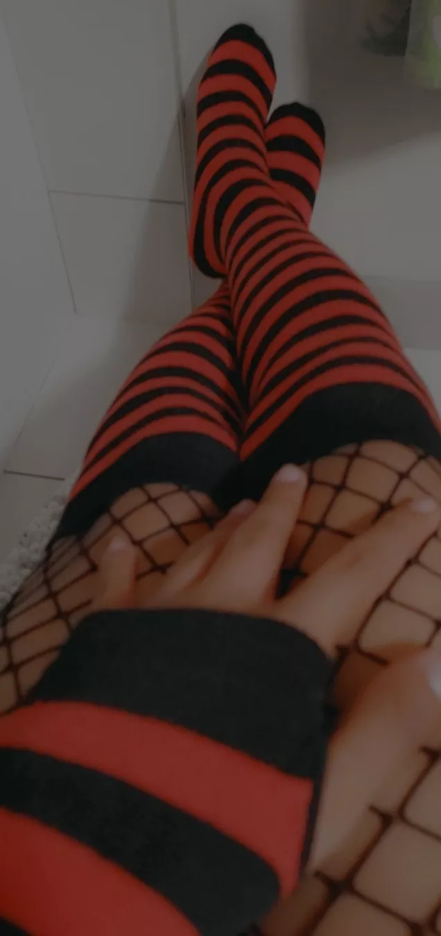 What do you guys think of the fishnets? cute or nah?