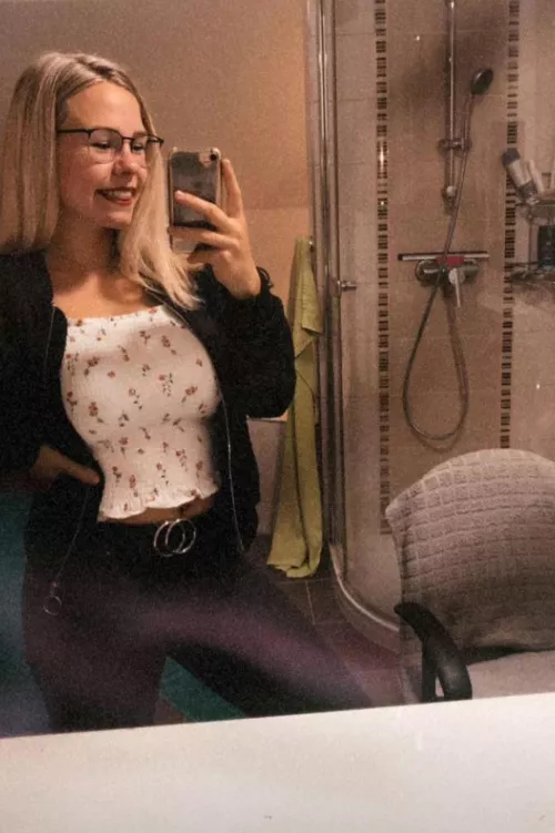 What do you think? Am i 🔥?