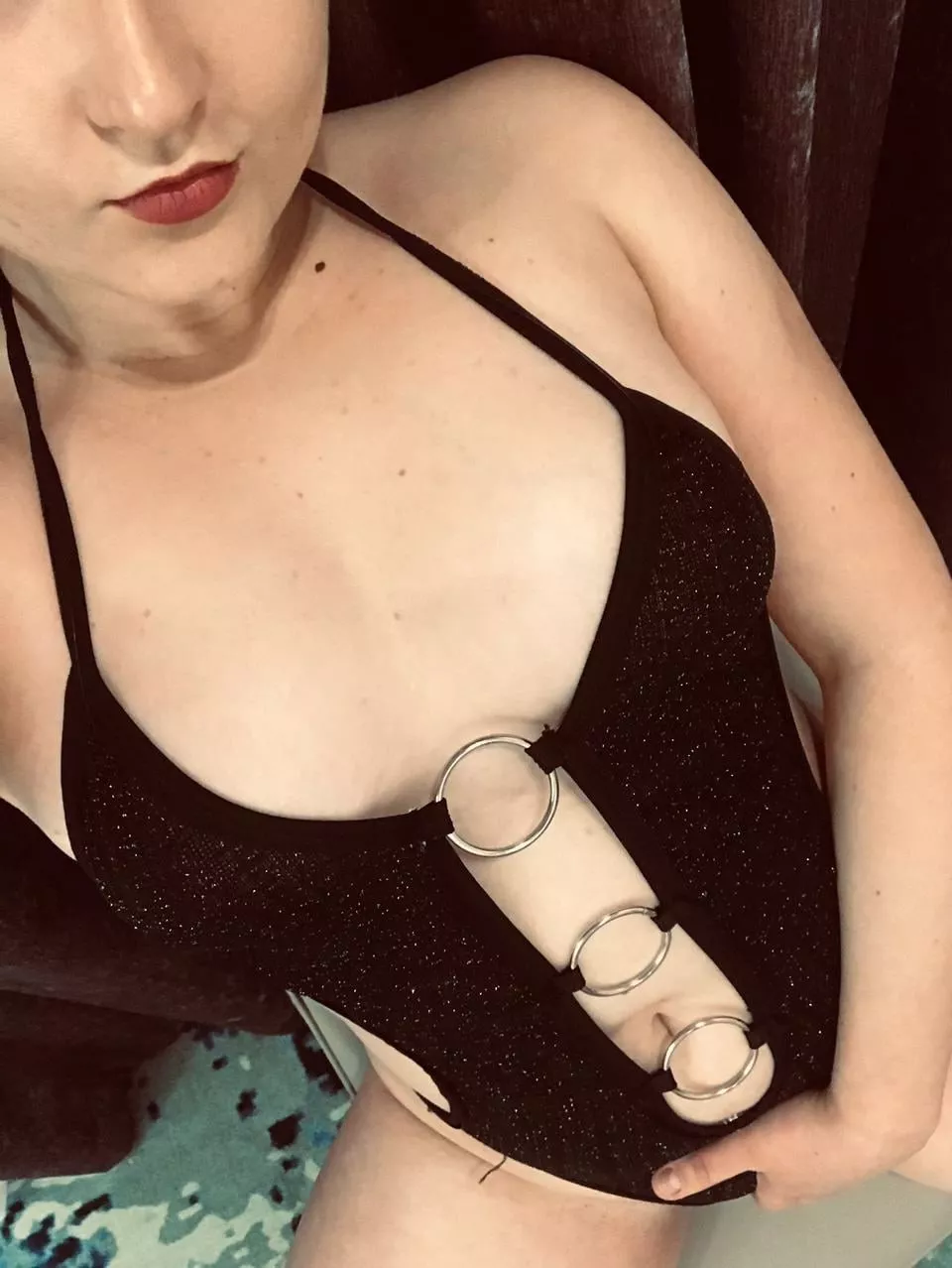 What do you think of my little pussy and protruding boobs?🍓🍒 You want to see it, come in.😋🔥More in link of comments