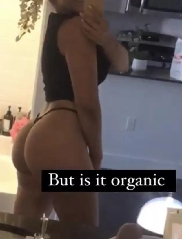 What do you think? Yay or nay 🍑🍑🍑