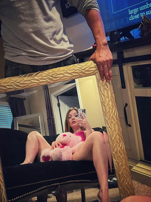 What happens in this photo? Cum find out 😉 check below