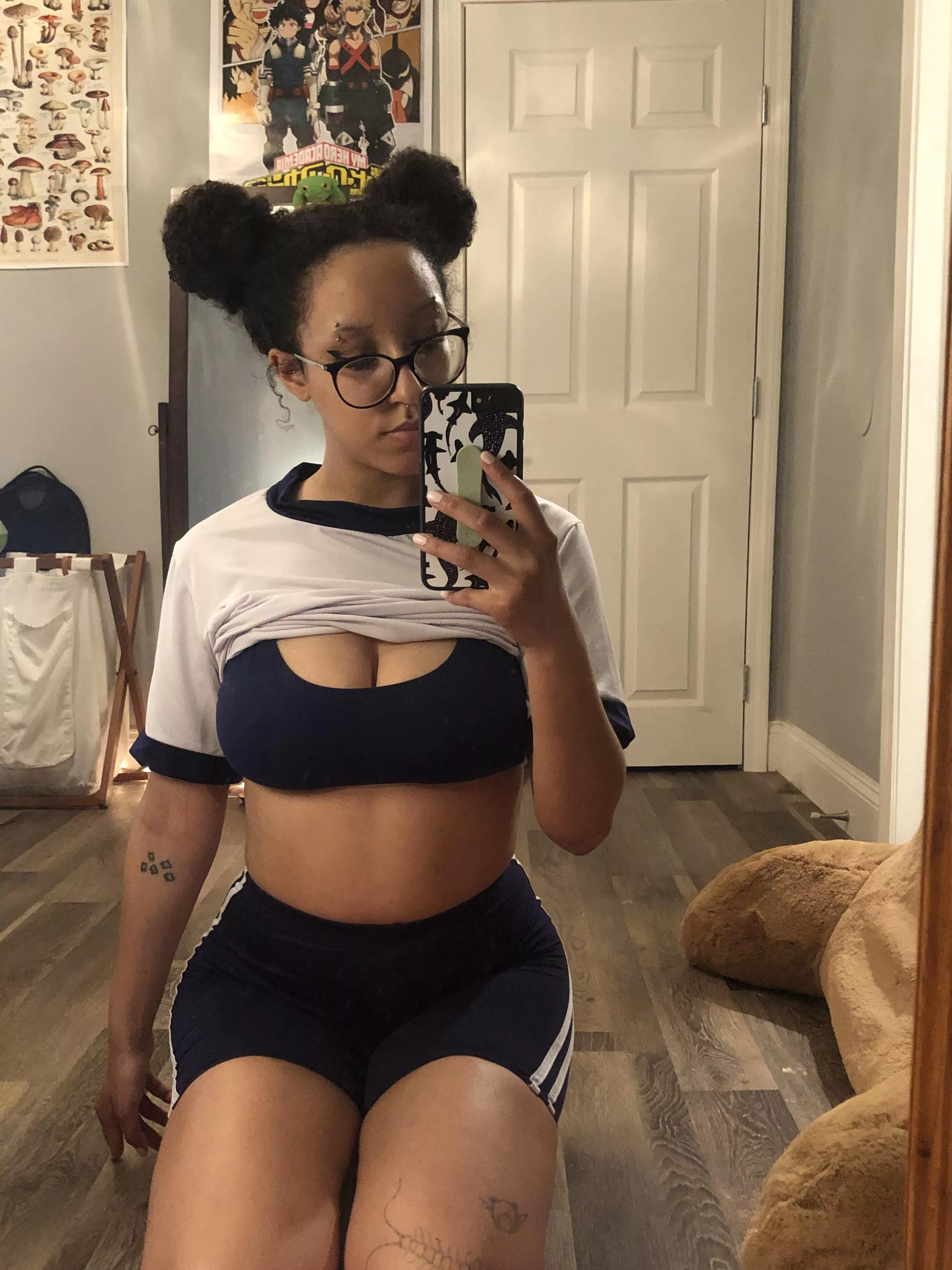 What if we fooled around in gym class😇