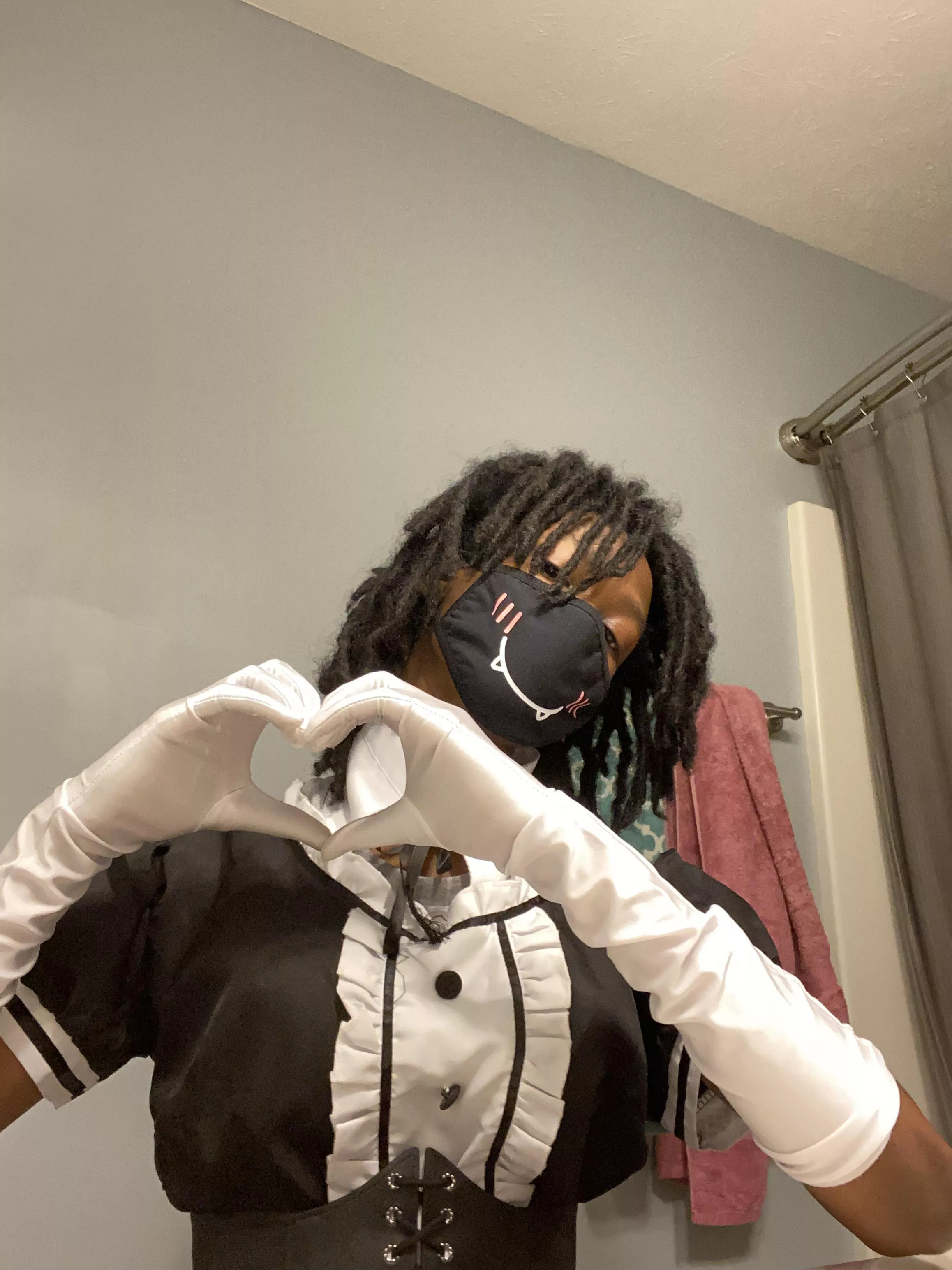 What is up my kings and queens of the short and tall variety 👑