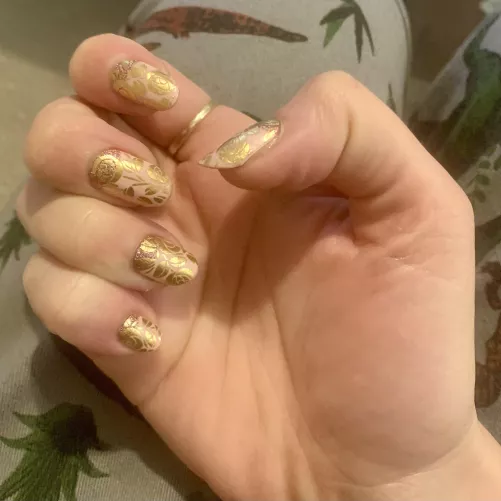 What shall I put on next? ❤️