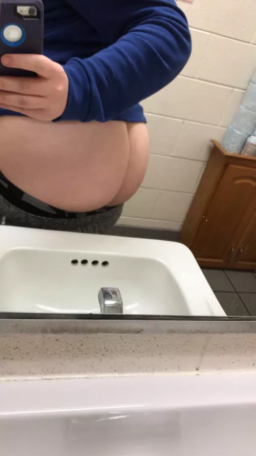 What would you do if you caught me in the bathroom with my pants down like this 👀