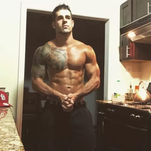 Whatsup everybody im new to the group, looking to meet new people in LA maybe collab and make friends. hmu here or on my OF! 🙏🏽