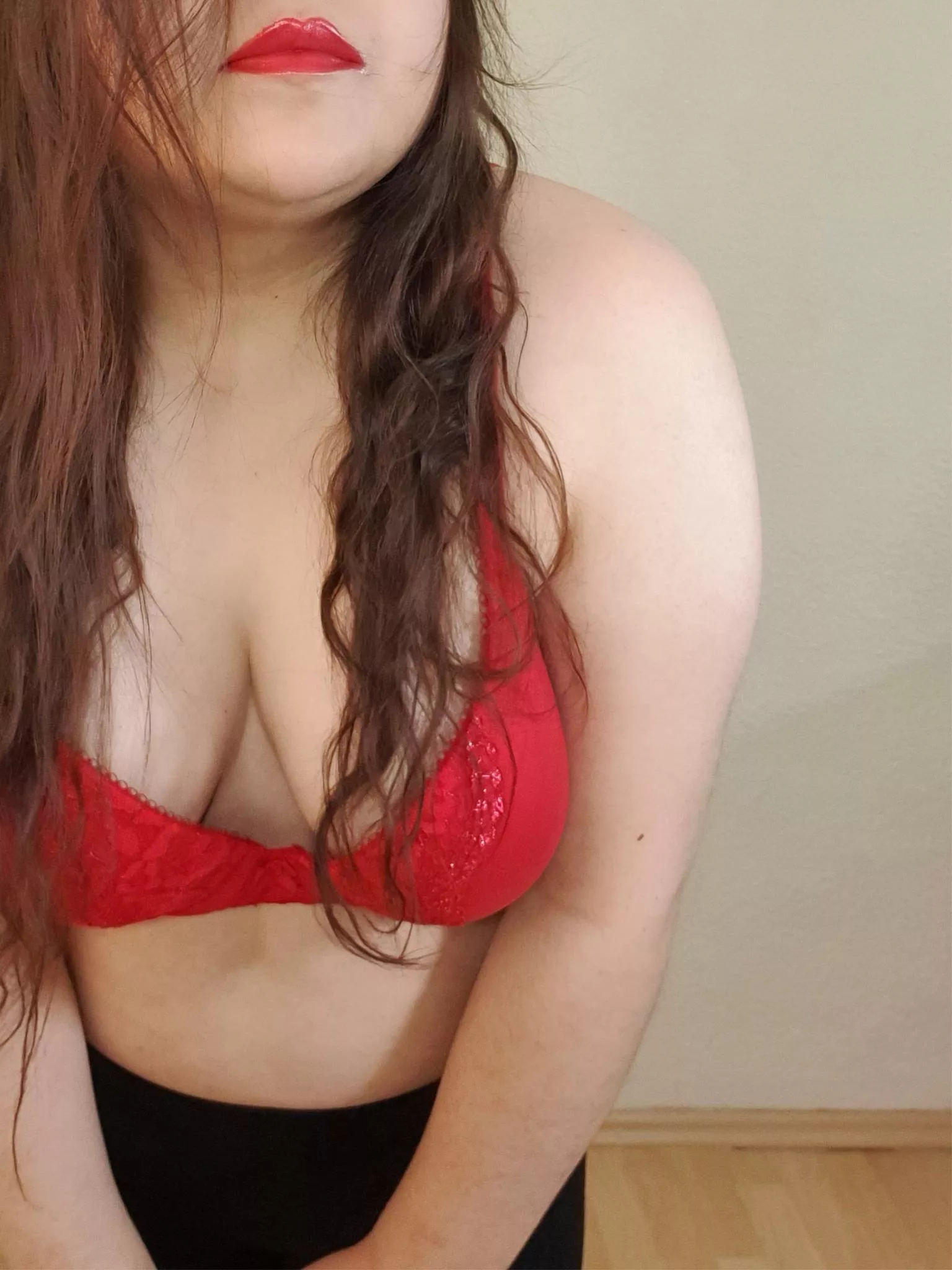 When cleavage is popping you have to show it! 😉