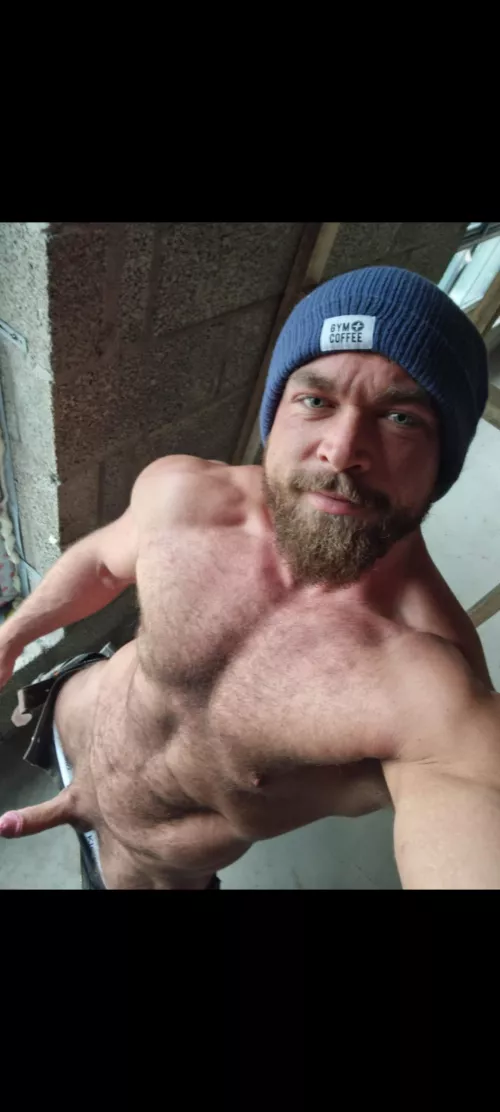 when your always horny, there's always time for a work selfie 😏