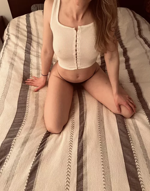 When you’re a 4’11 blonde waiting patiently to be rewarded with a big dick..