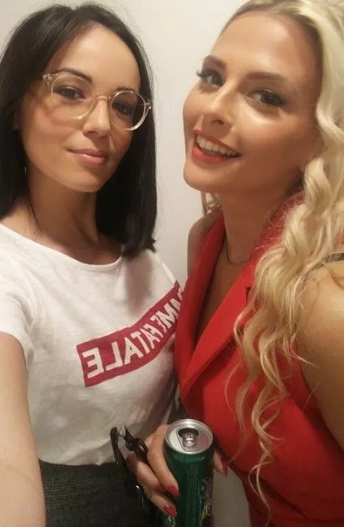 Which one ? [2] (Message me for more)