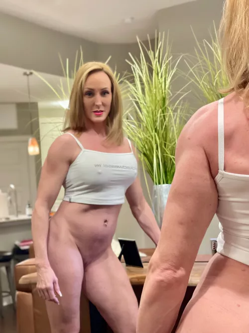 While I may be 50…I can still fuck better than the younger girls 💋💋 [f]