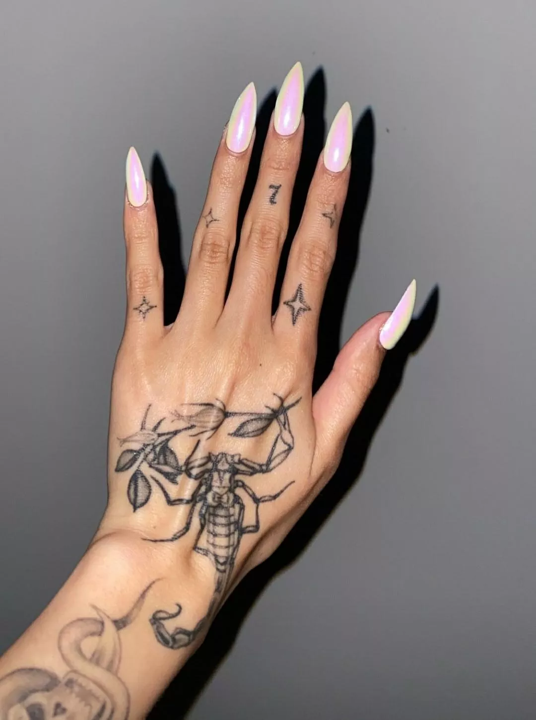 white/pink chrome claws