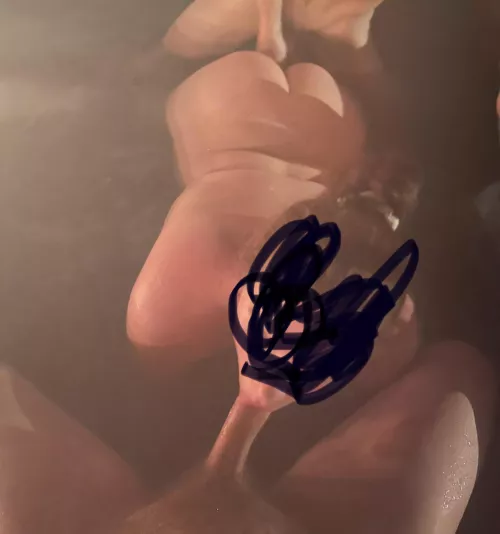 Who is next to be in the middle?😏