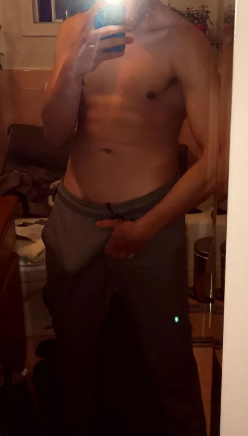 Who isn’t a fan of grey sweatpants?