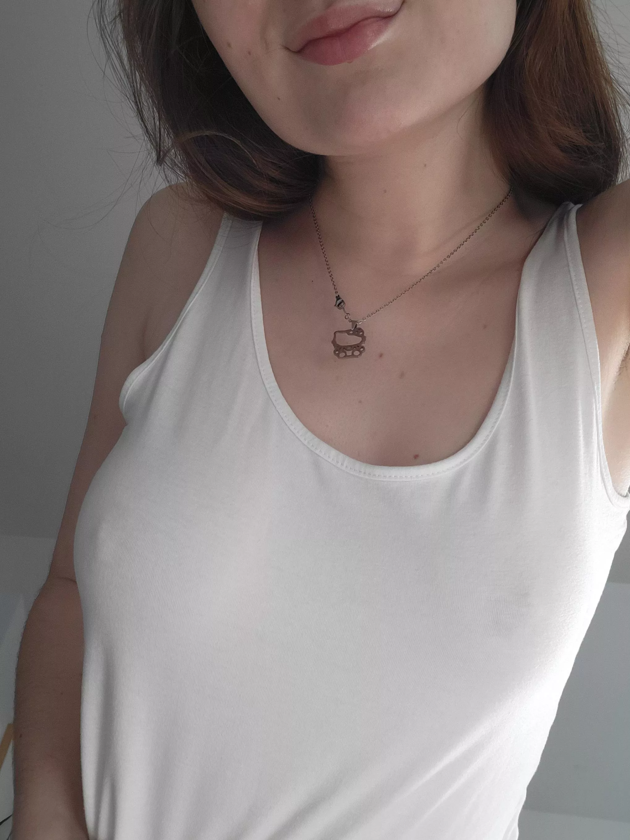 who needs a bra when you can show pretty nipples