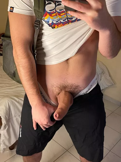 Who wanna be my gym buddy? 😈