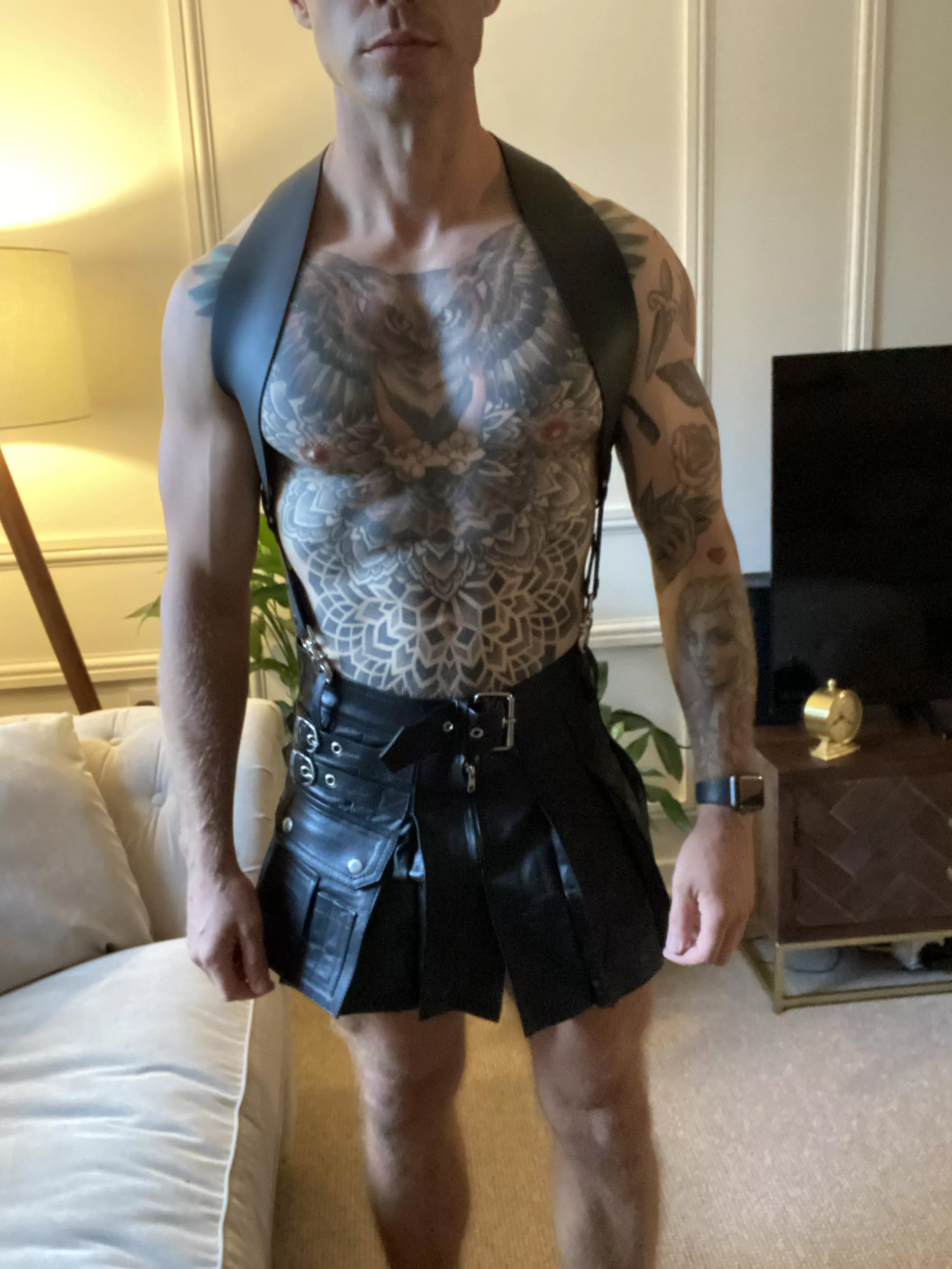 Who wants a daddy who likes leather? Who wants a daddy who likes leather?