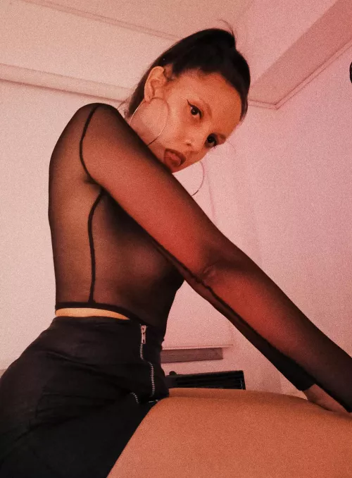 Who wants a wee wee rate? 🤭🤏 I'm lookin for some clitty beta boi to ruin 👑