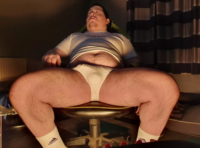 who wants to get me naked