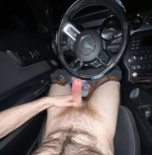 Who wants to have some car play? 😈