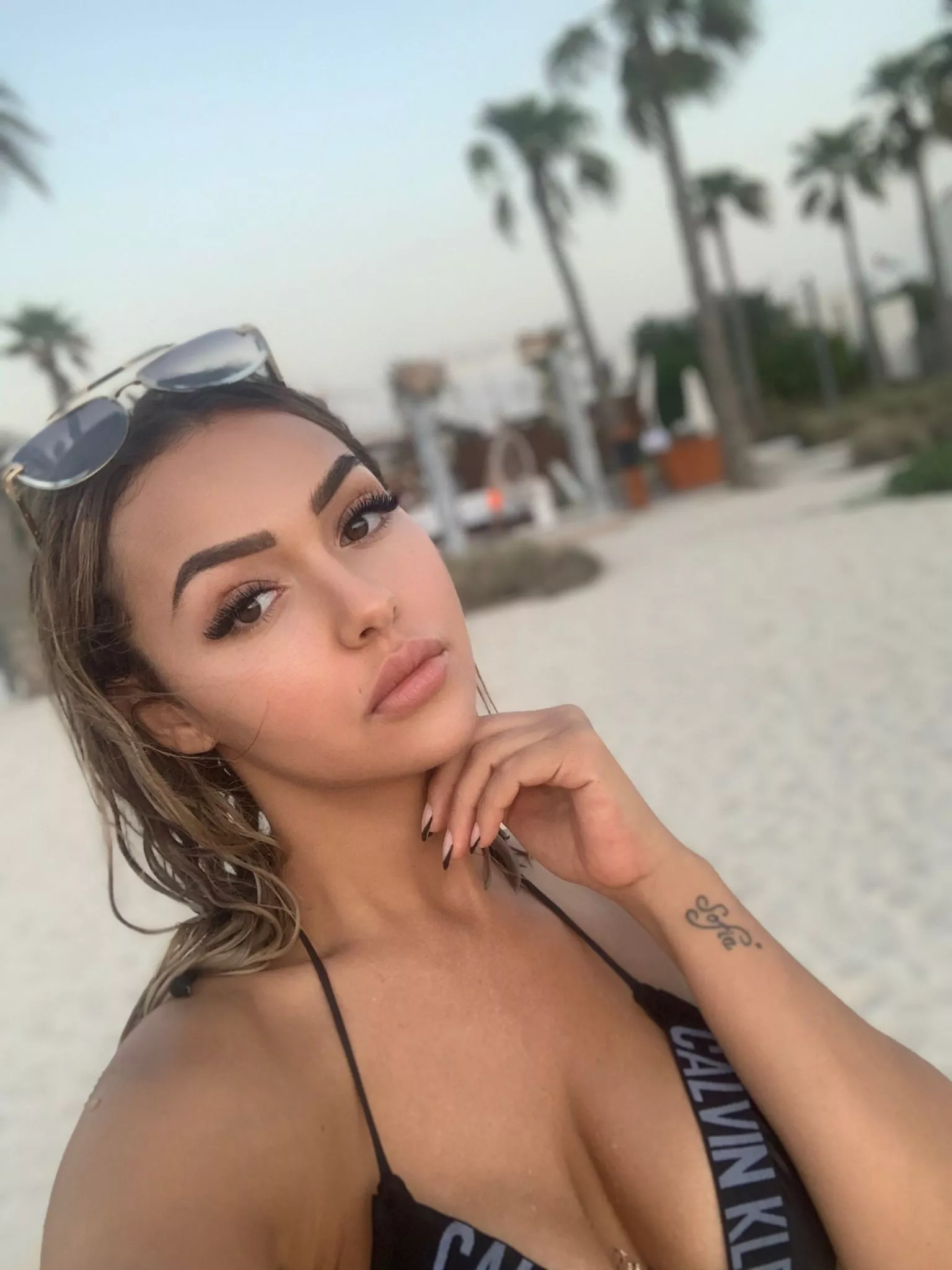 who wants to join me on the beach? who wants to join me on the beach?