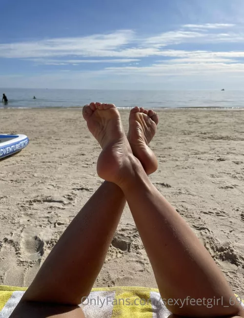 Who wants to join these little feet down at the beach?