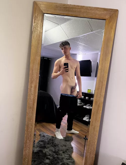 Who wants to play with me?