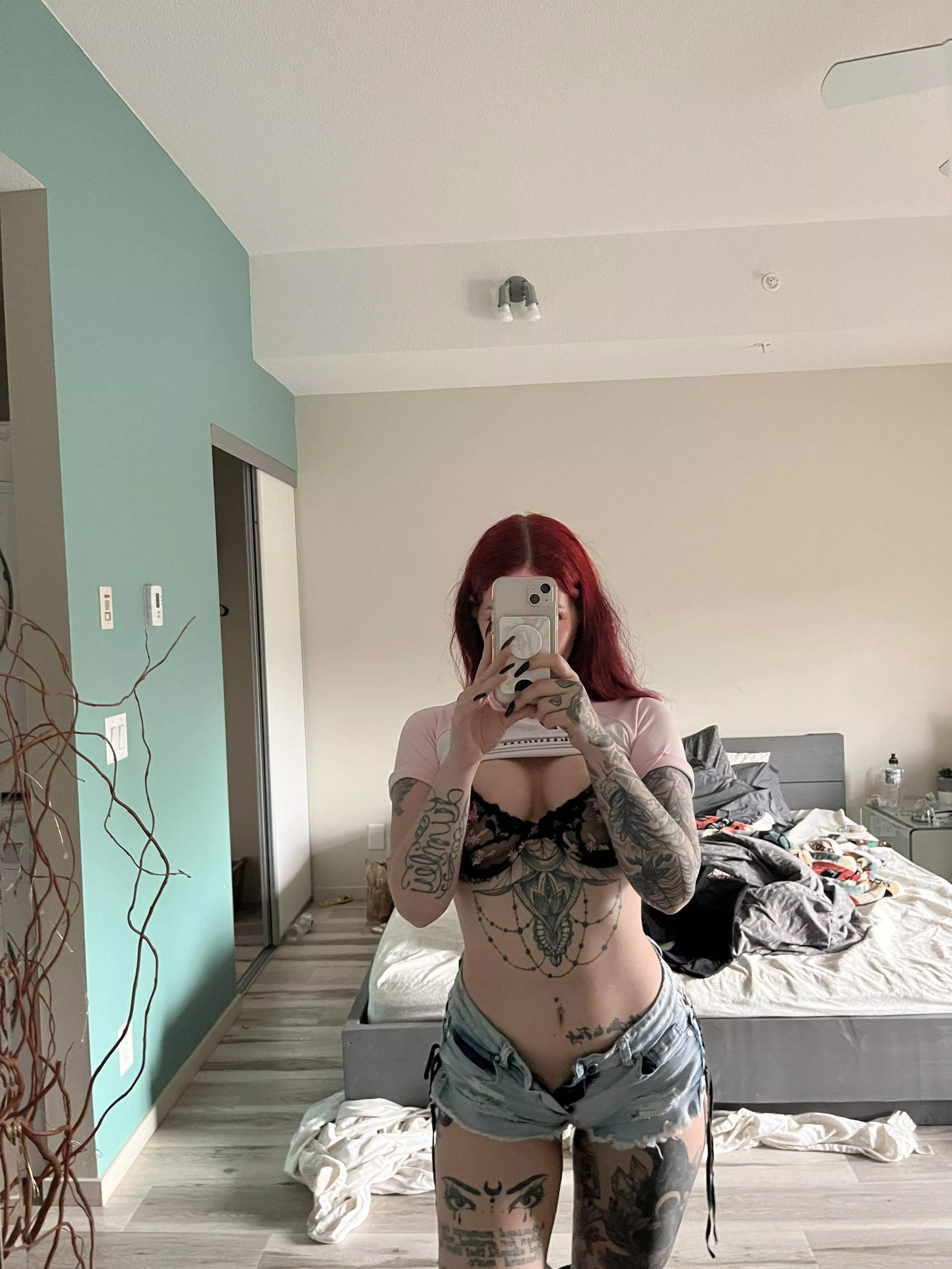 who wants to see how the bed got so messed up ;) who wants to see how the bed got so messed up ;)