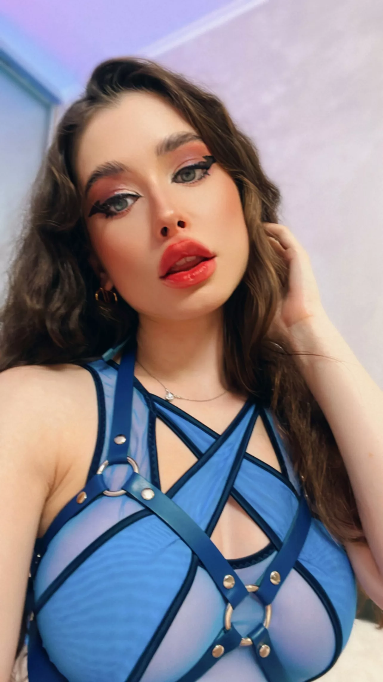 Who wants to sext right now? | My link down below Who wants to sext right now? | My link down below