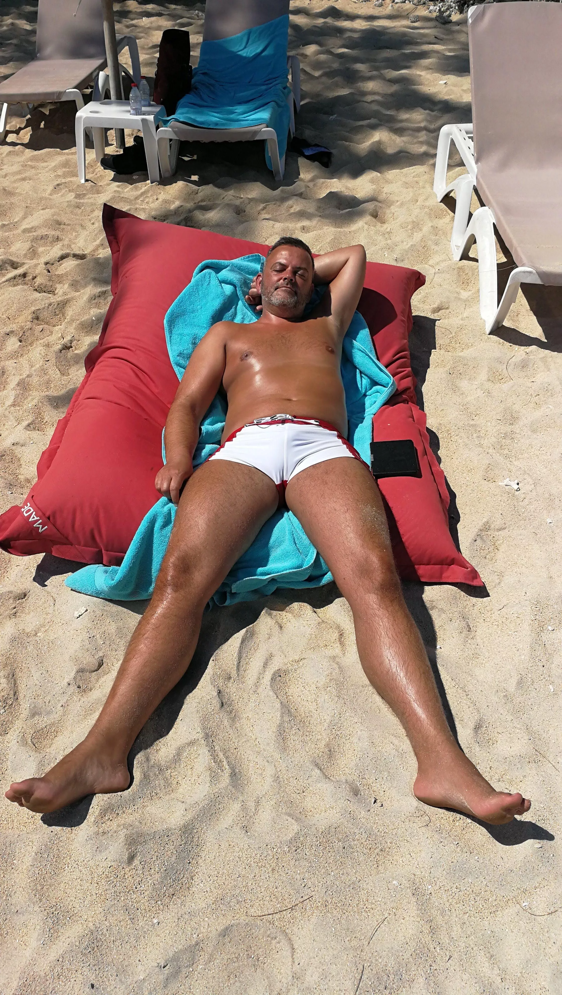 Who wants to take a sunbath with me Who wants to take a sunbath with me