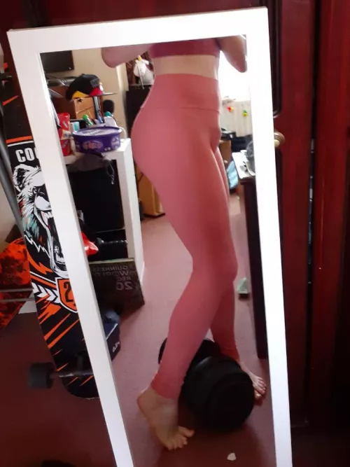 who wants to work out with me ;b