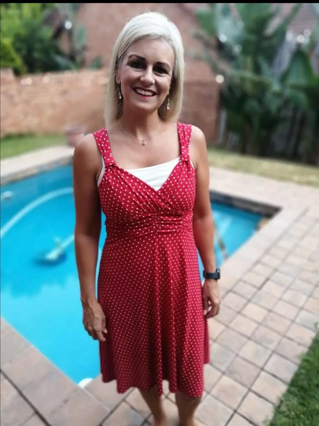 who would like to see what is under neeth her dress who would like to see what is under neeth her dress