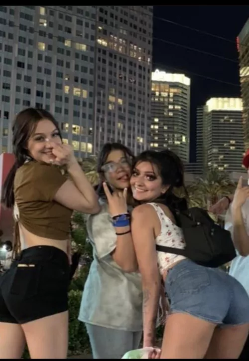 Who’s Ass are you fucking🤤