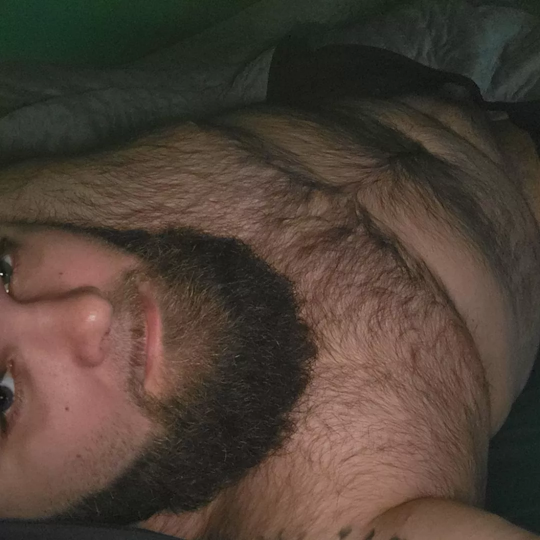 who's awake with me? 🤔