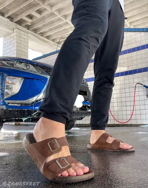 Who's gunna clean my feet and pay for my car wash?