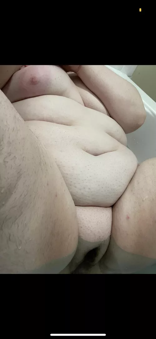 Who’s joining me for bath time ??