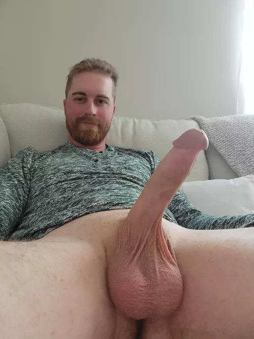 Who's joining my day of movies and snugs?