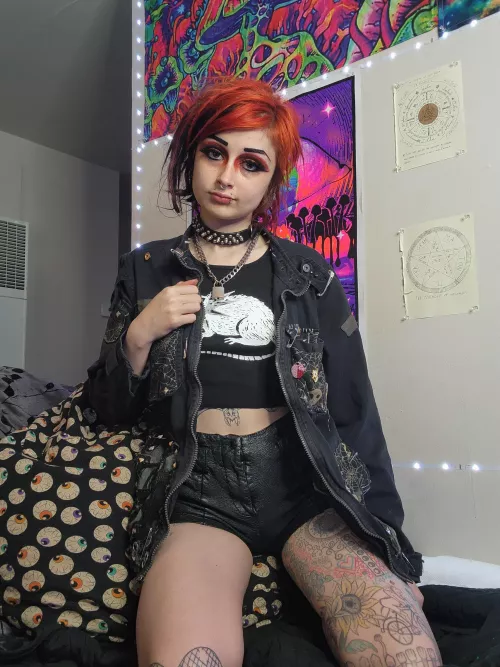 🖤Who's looking for a kinky punk?🖤