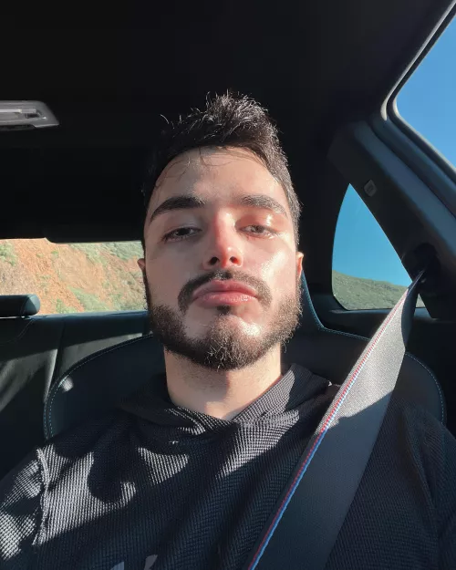 Why do mondays suck so much🥹