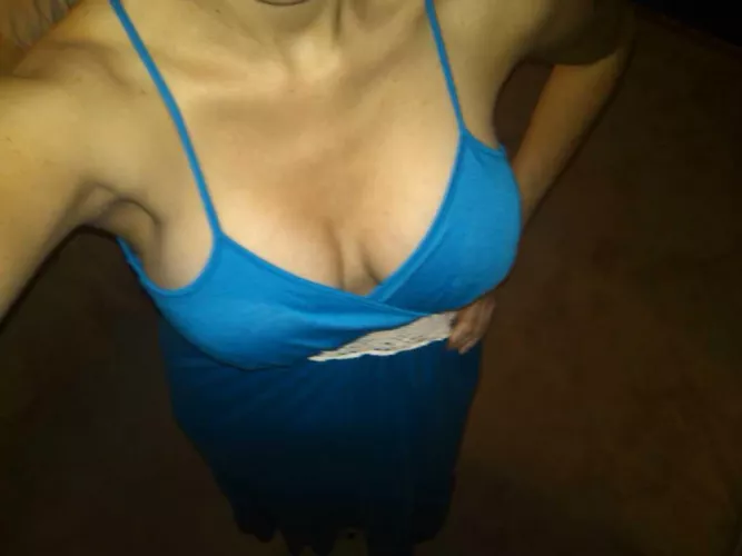 wife going out on girls' night