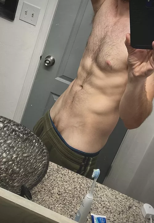 Wife just fell asleep, looking (f)or attention. Upvote if your in the same boat I guess 👨🏼‍💻