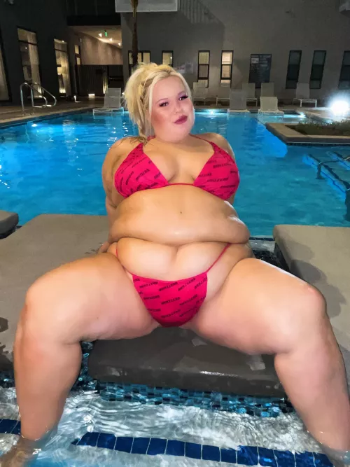 Wildn’ out in my bikini 💦💦