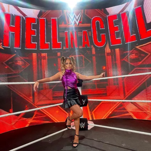 Wish more people knew how sexy WWE’s Kayla Braxton is