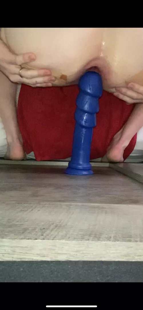 Wish this 11inches was a real cock inside me.. DM’s open for the nasty ones out there! 😩