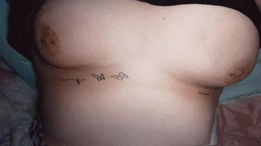 Woke up extra early so I could surprise daddy when he got off work this morning 🖤😈🤷🏻‍♀️ [OC]